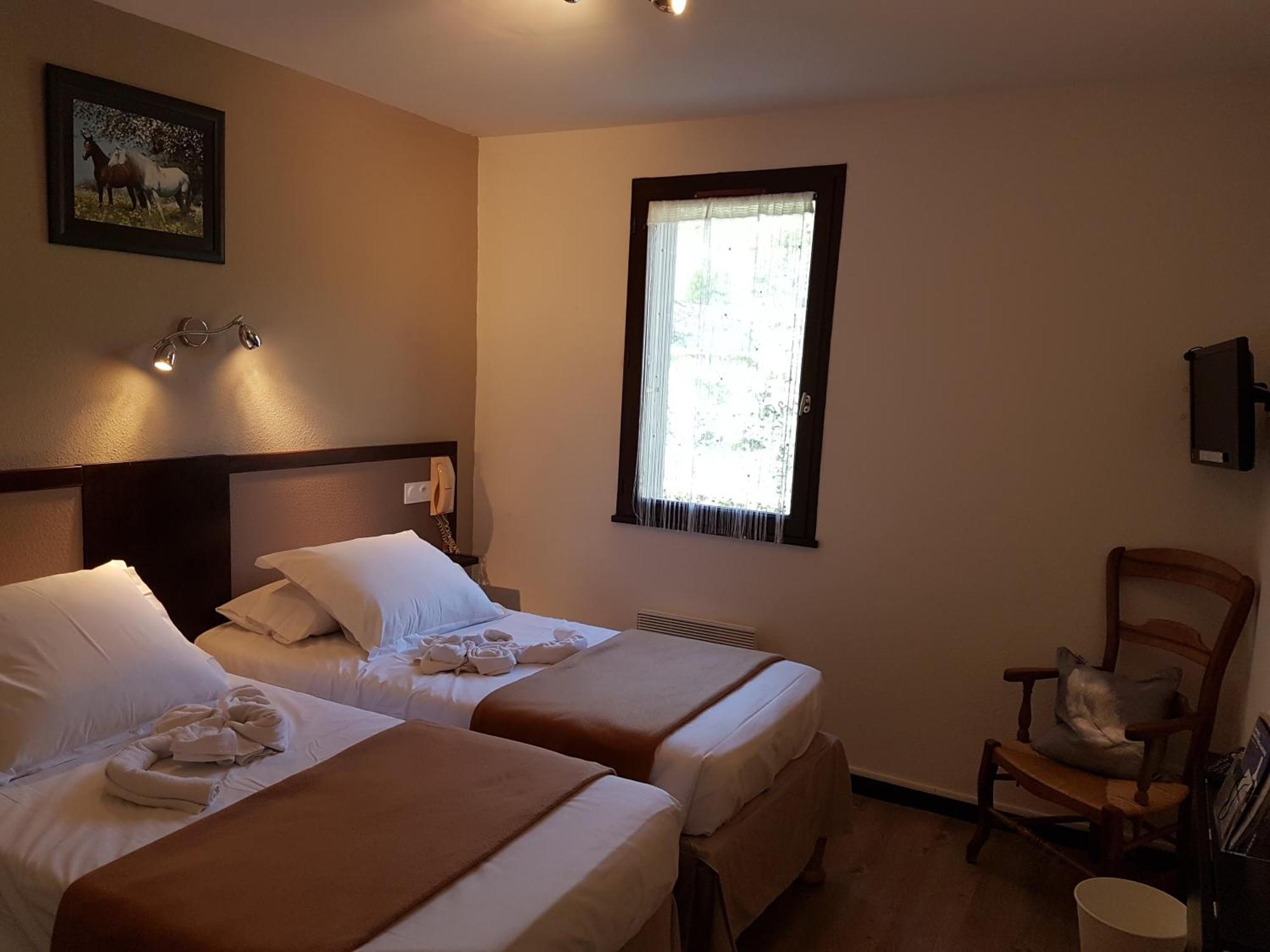 Hôtel Les Gabarres Tour-de-Faure Quarto foto