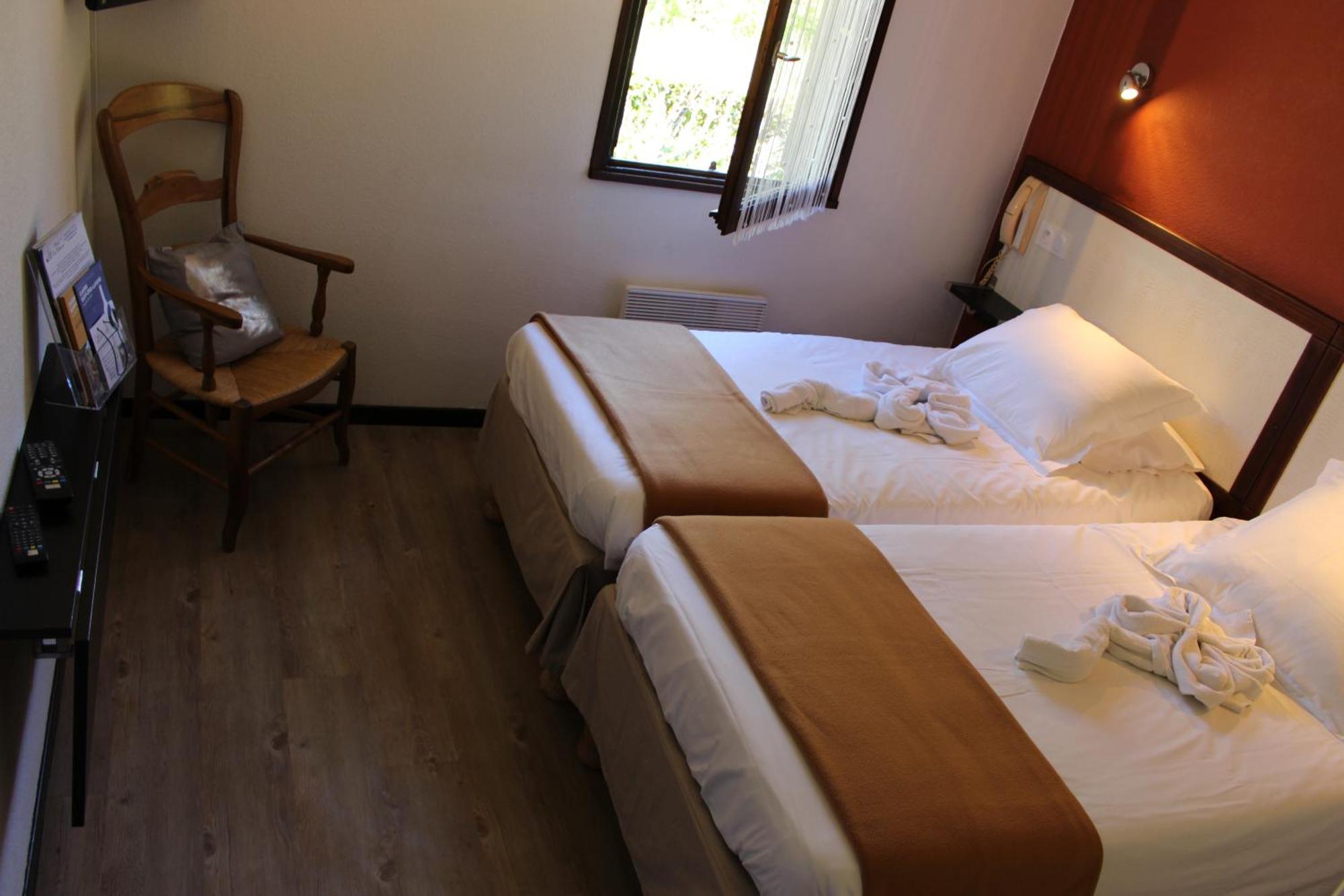 Hôtel Les Gabarres Tour-de-Faure Quarto foto