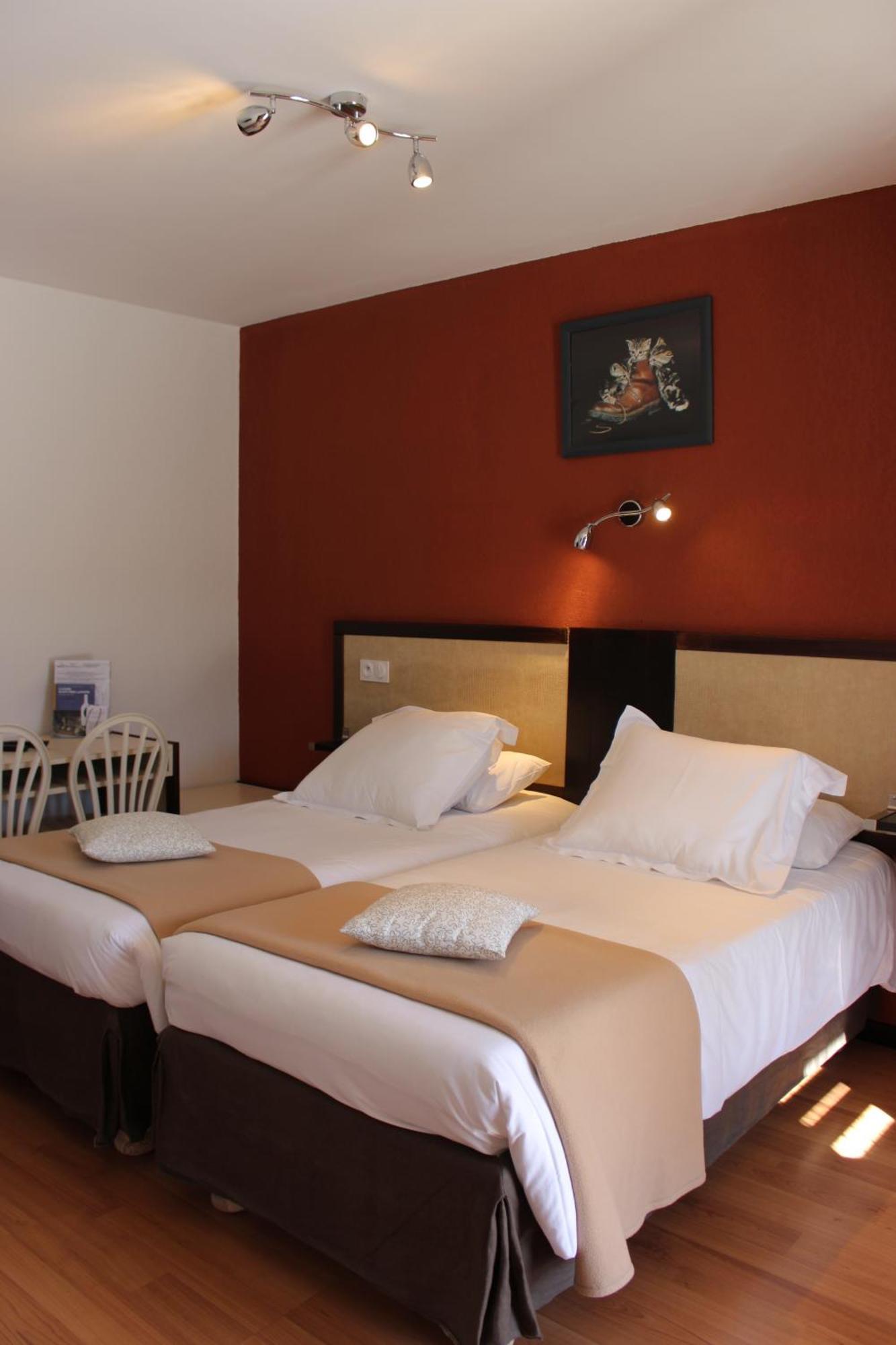 Hôtel Les Gabarres Tour-de-Faure Quarto foto